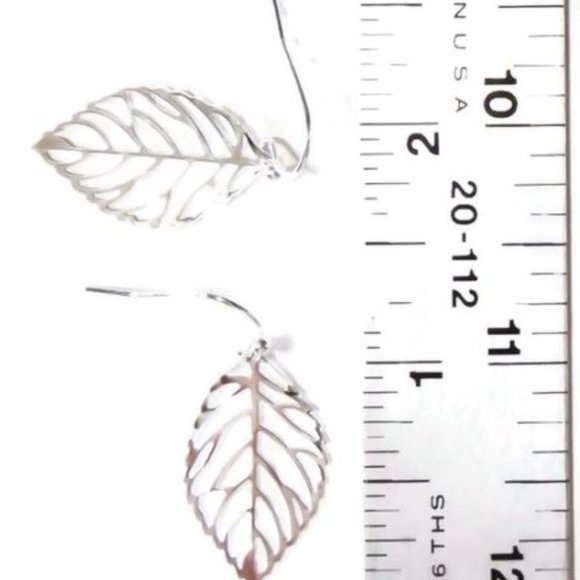💕Handmade Silver Filigree Leaf Earrings - Picture 2 of 3